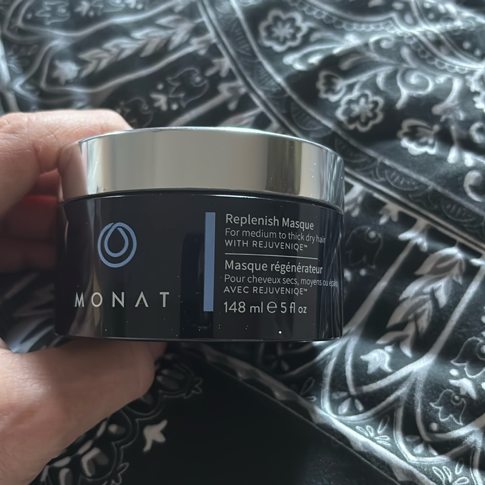 Monat hair repair masque